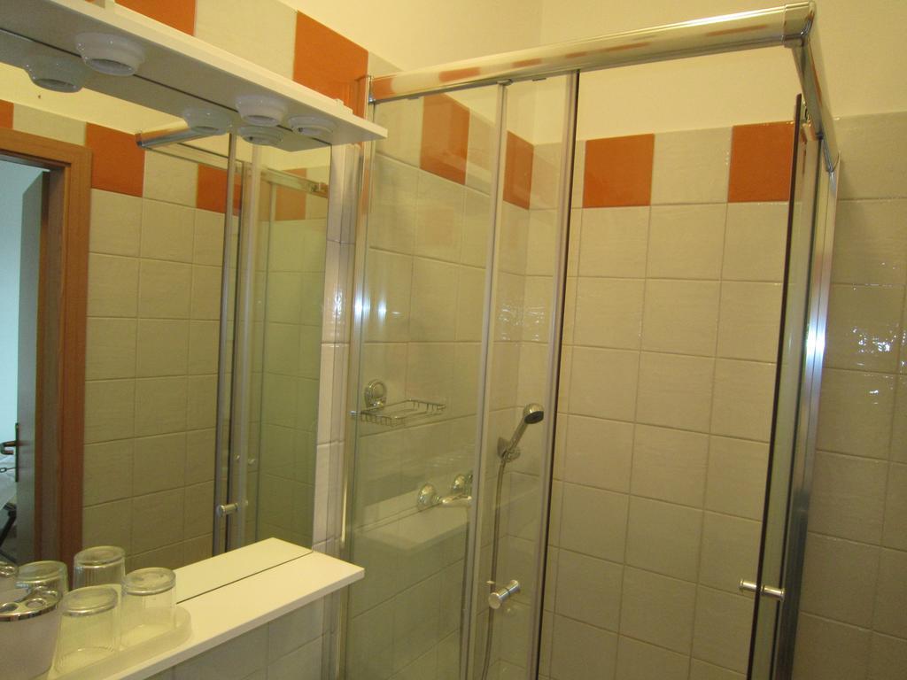Studio Apartment Maria Сень Экстерьер фото